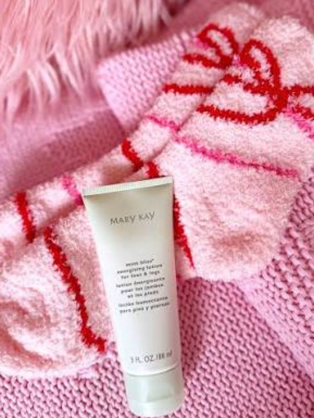 Mary Kay Mint Bliss Energizing Lotion with Pink bow design sock